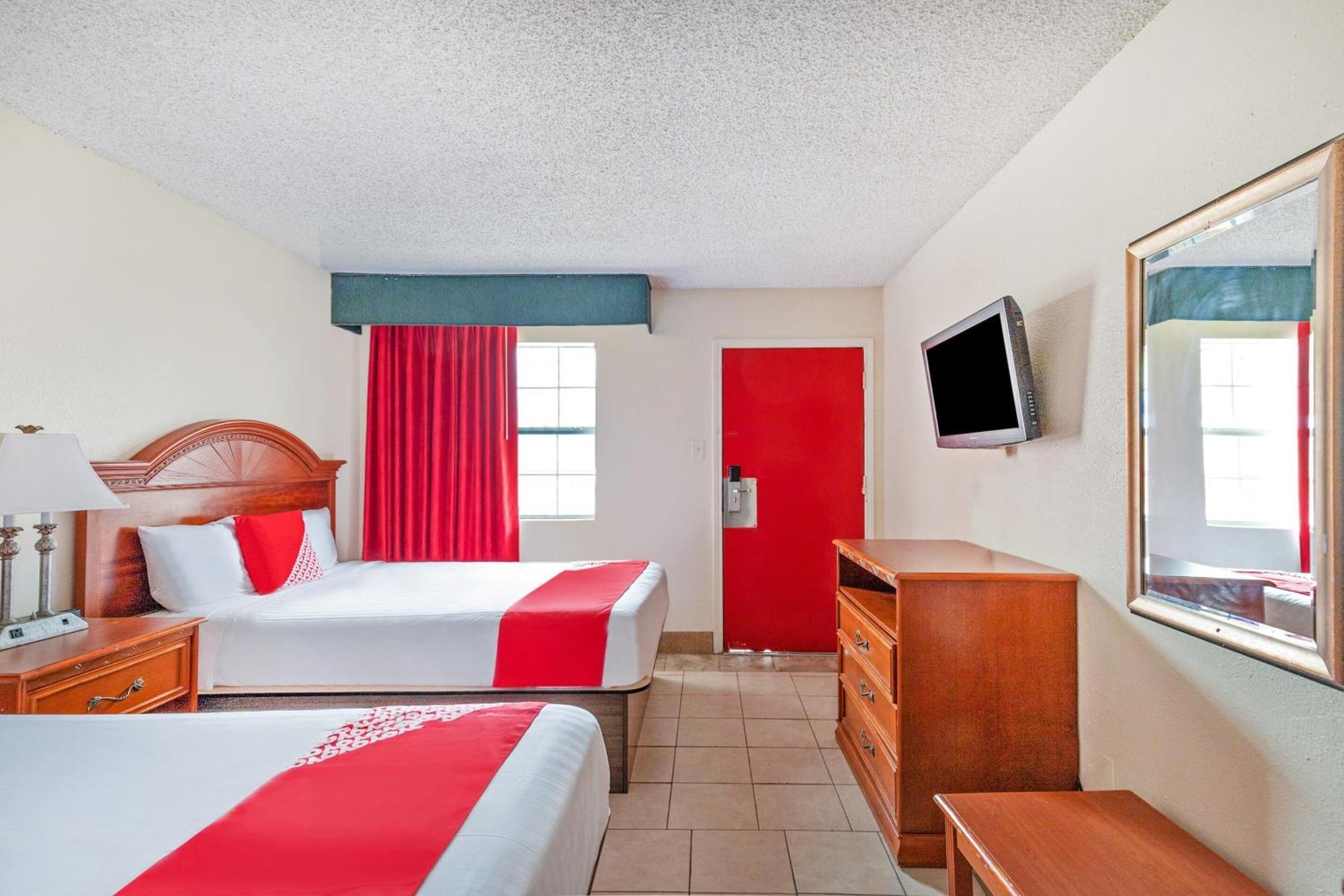 Oyo Hotel San Antonio Lackland Near Seaworld Extérieur photo