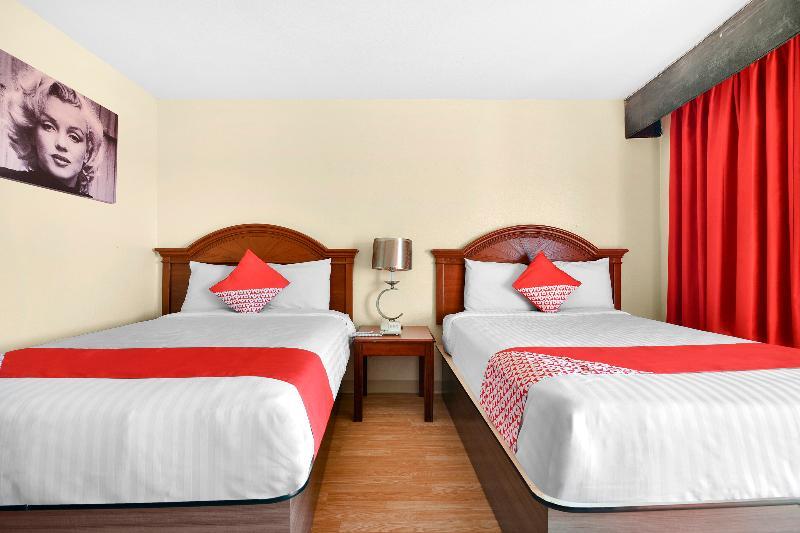 Oyo Hotel San Antonio Lackland Near Seaworld Extérieur photo