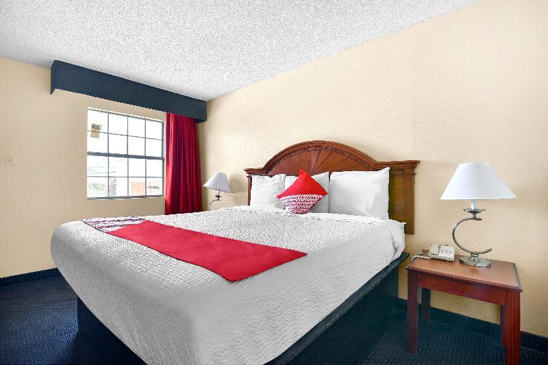 Oyo Hotel San Antonio Lackland Near Seaworld Extérieur photo